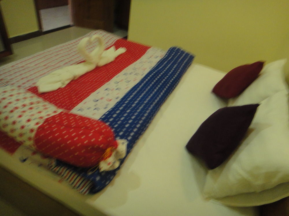 Khemra I Guesthouse Kampot Luaran gambar